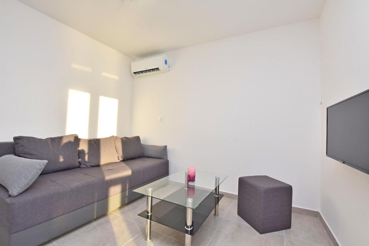 Apartments Danolic Писак Екстериор снимка